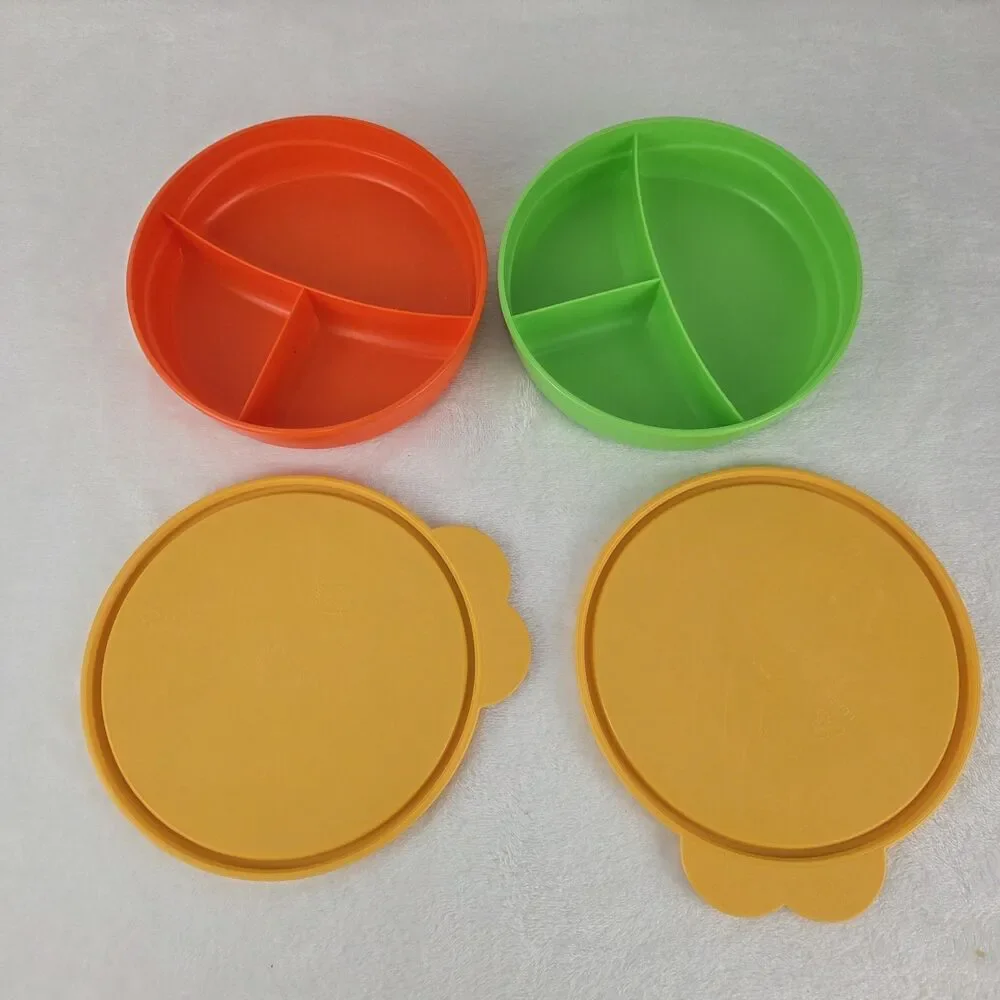 Vintage Tupperware Munchkids Divided Snack Plates With‎ Lids Set Of 2 2552A